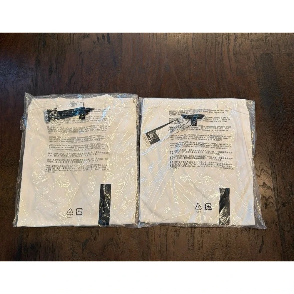 Banana Republic T Shirt Bundle NIP‎